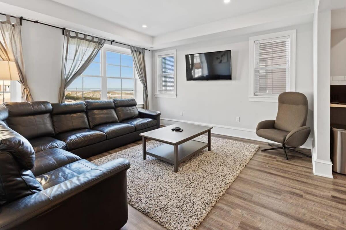 Modern 4Br 2Ba Apt Steps To The Beach Open Living أتلانتيك سيتي المظهر الخارجي الصورة